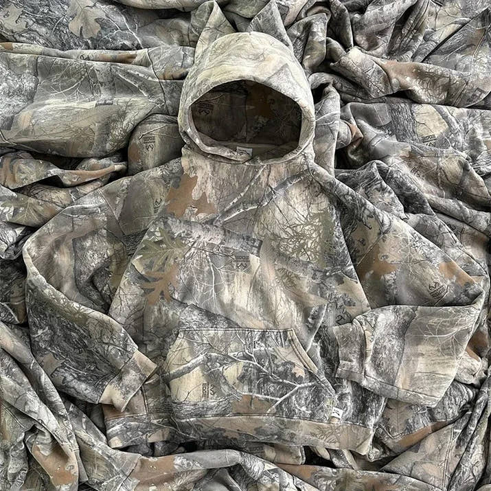 StyIIz - Essential Camo Hoodie™ – Fall Streetwear Essential